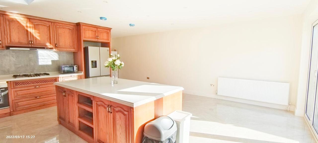 Marigold Villa Harrow Ngoại thất bức ảnh